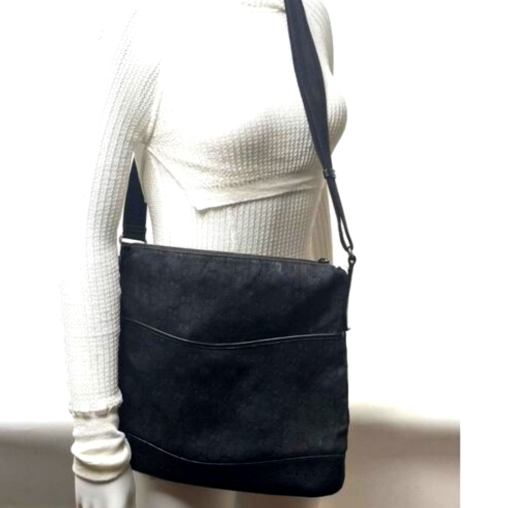 Gucci Black Messagner Crossbody Bag - Picture 1 of 10